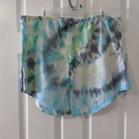 Hand Crafted Tie Dye Bottom Front Strapless Top - Picture 2 of 6